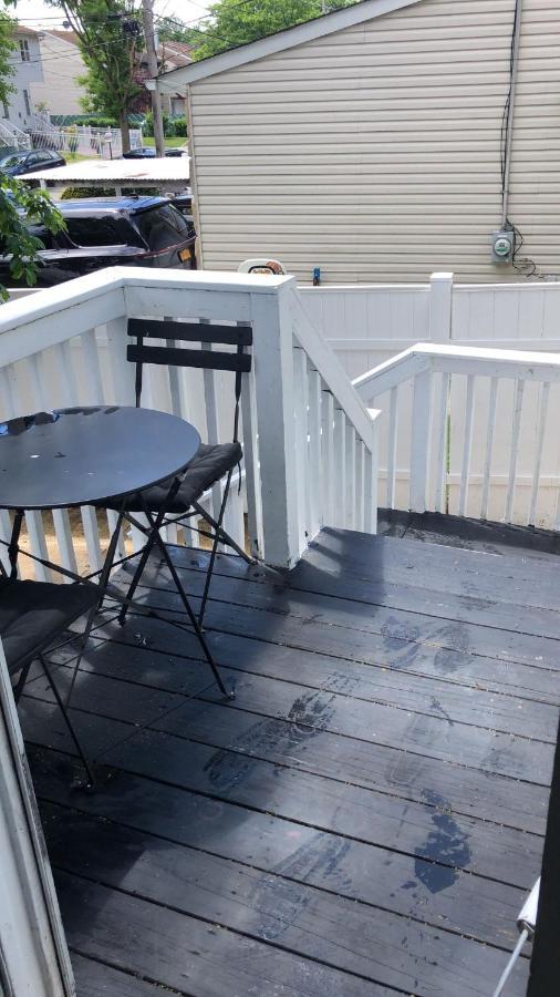 Cozzy Room With Private Entrance And Drive Way New York Dış mekan fotoğraf
