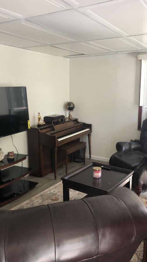 Cozzy Room With Private Entrance And Drive Way New York Dış mekan fotoğraf