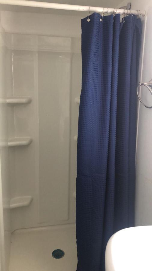 Cozzy Room With Private Entrance And Drive Way New York Dış mekan fotoğraf